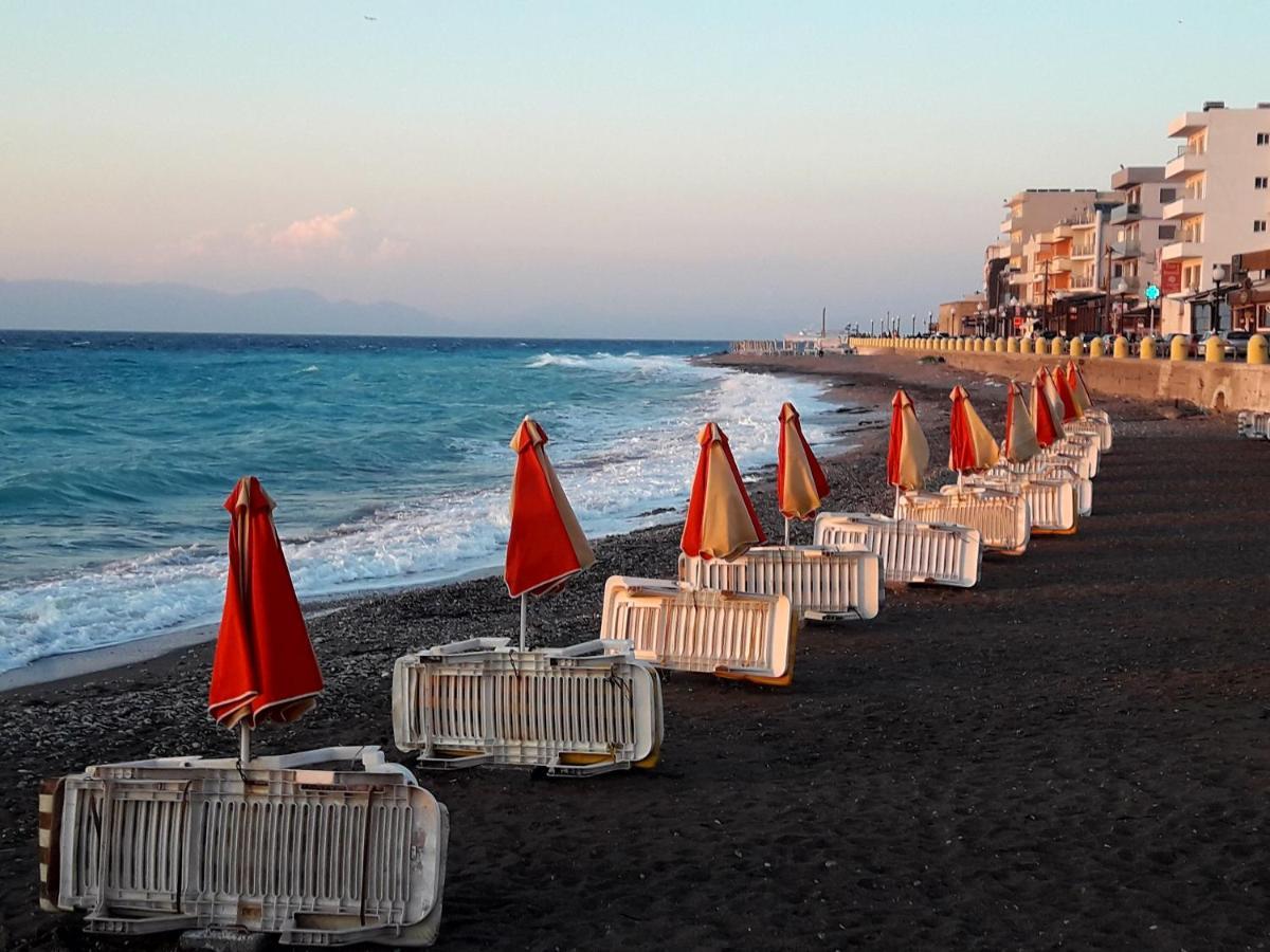 Lilian'S Seaview-Party Street-Youth Studios Rhodes City エクステリア 写真